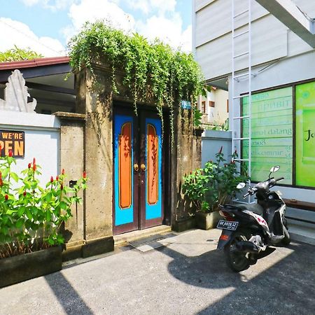 Reddoorz Hostel Near Gwk Main Gate Ungasan Exteriör bild